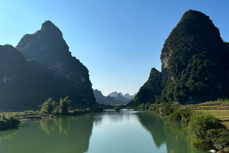De Ha Noi: 2 dias de Trekking na Montanha do Olho de Anjo e de mota