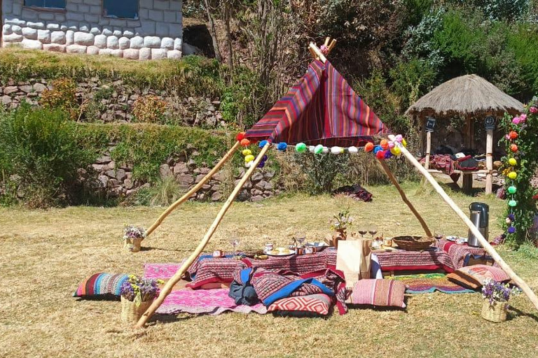 Cuzco: Ñujchu Valley Tour with Pachamanca Lunch