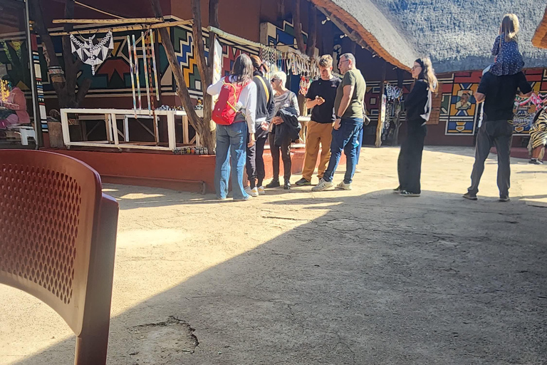 From Johannesburg: Lesedi Cultural Village Tour with Buffet