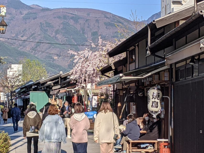 Excursão a pé pela cidade do castelo Matsumoto - Hizvo