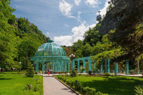 Z Tbilisi: Mccheta - Jvari &amp; Borjomi Wycieczka prywatna