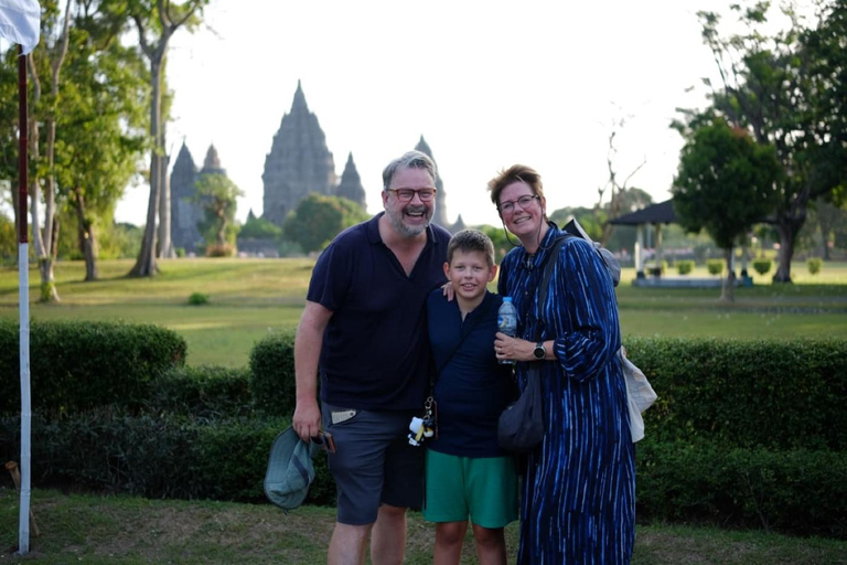 Tour privato tutto incluso: Borobudur e PrambananTour privato all inclusive: Borobudur e Prambanan