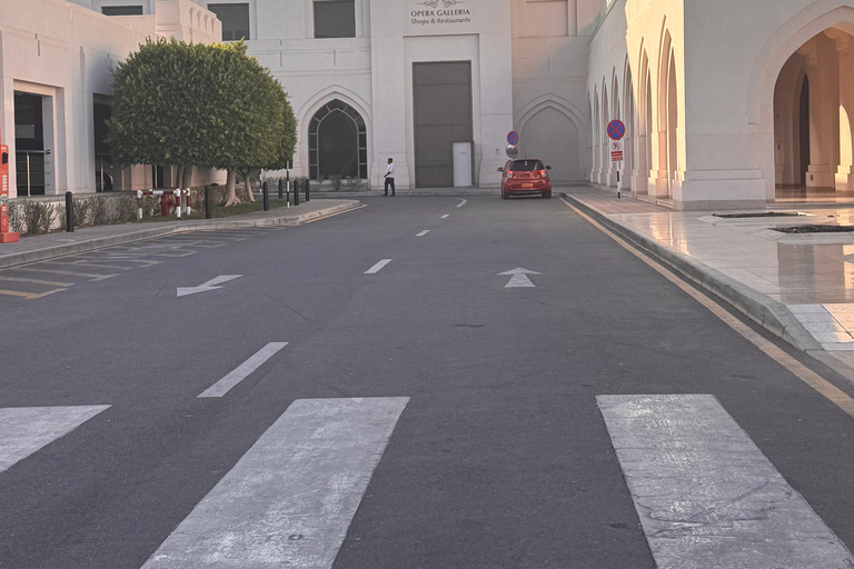 Oman : Visite privée de la ville de Mascate avec prise en charge et retour