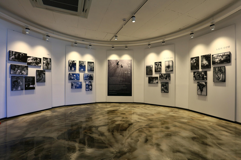 Busan Untold: War History, Hillside Villages & Songdo Cable Shared Group Tour, Depart from Busan Subway Station Exit 3