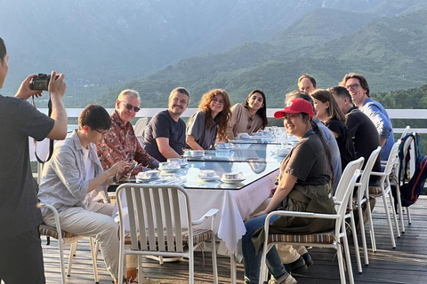 Beijing: From Jiankou to Mutianyu Great Wall Hiking Tour Beijing Downtown Pick up with English Guide