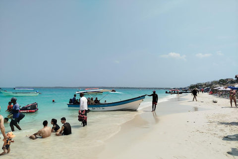 Cartagena: BARÚ Playa blanca with SNORKELING INCLUDED