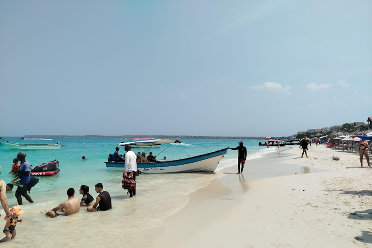 Cartagena: BARÚ Playa blanca con SNORKELING INCLUIDO