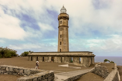 Isla de Faial: Tour de día completo con almuerzo incluido en Horta.