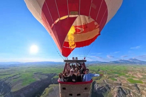 Cappadocia: Hot Air Balloon Ride over Ihlara Valley