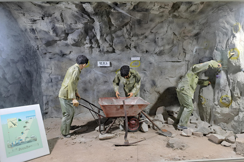 Seoul to DMZ: Waterfall, Hanok Village and Suspension Bridge Basic DMZ Tour (Myeongdong)