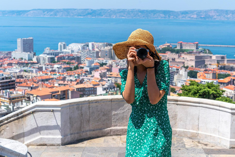 Marseille: Capture the most Photogenic Spots with a Local Guided Photogenic Highlights Tour with a Local