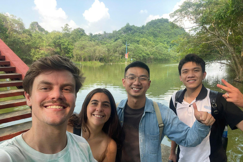 Hanoi: Parfümpagode mit Bootsfahrt oder Lotus-SeidendorfPrivate Tour: Parfümpagode, Lotus-Seidendorf und Weihrauch