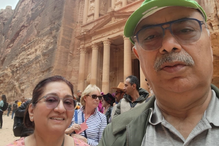 Ganztägiger Ausflug von Amman nach PetraGanztagesausflug von Amman nach Petra (Minivan für bis zu 7 Personen)