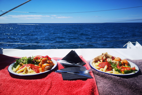 Gran Canaria: Catamaran tour with lunch on unspoiled beaches