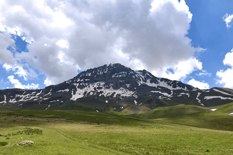 Yerevan: Amberd Fortress, Armenian Alphabet Alley, Lake Kari
