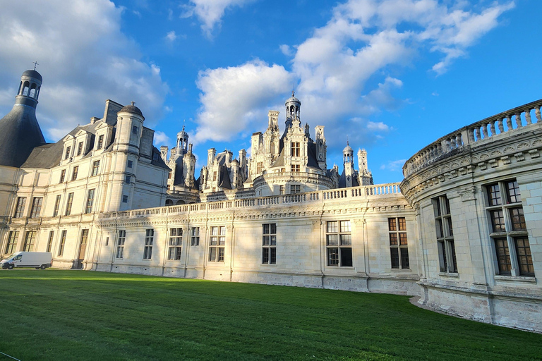Paris to Loire Valley Castles Chambord & Chenonceau -DayTrip