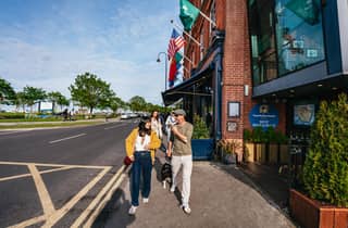 Dublin: Howth Coastal Craft Beer and Seafood Tour