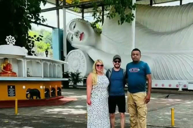 Kandy: Tea estate Factory & Waterfalls, Ambuluwawa tour