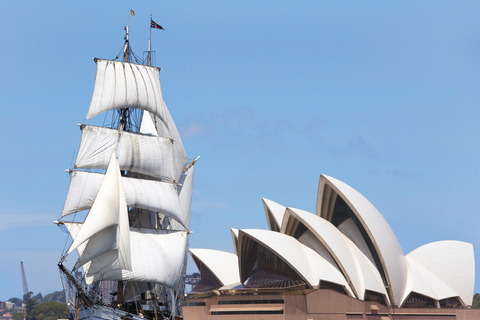 Sydney Harbour: Tall Ship Boxing Day Cruise - Soren Larsen
