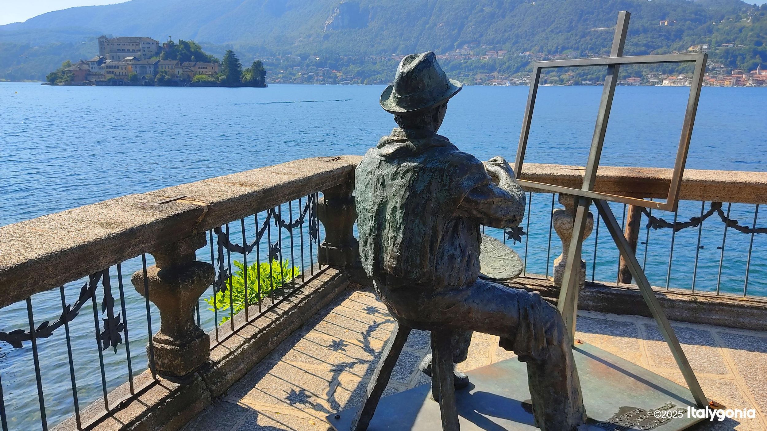 Orta San Giulio: Privater Rundgang bei Sonnenuntergang mit Aperitif