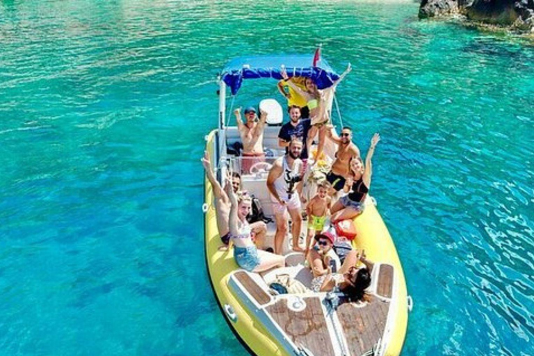 Tirana/Durres: Ksamil Blue Eye, Lekursi Castle & Boat Tour Boat tour included