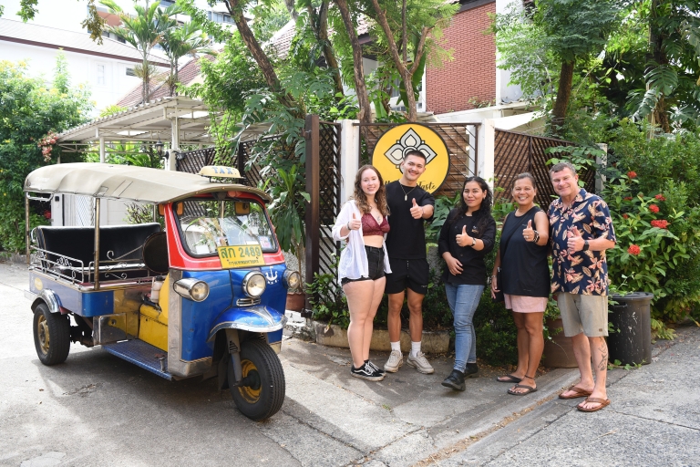 Sukhumvit : Cours de cuisine thaïlandaise et visite du marché à BKKCours pratique de cuisine thaïlandaise et visite du marché à Sukhumvit