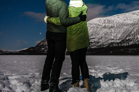 Tromsø: Tour dell&#039;aurora boreale con foto e trasferimento in hotel