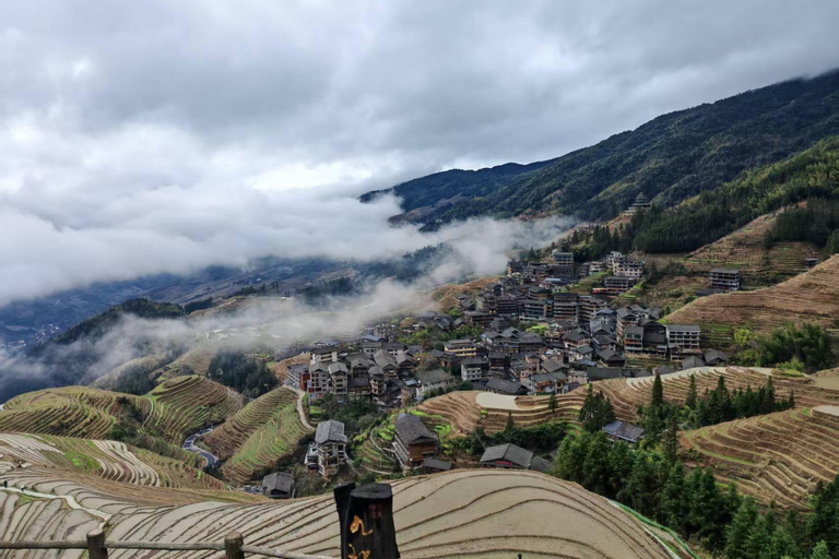 Guilin: Private Longji Rice Terraces & Reed Flute Cave Tour
