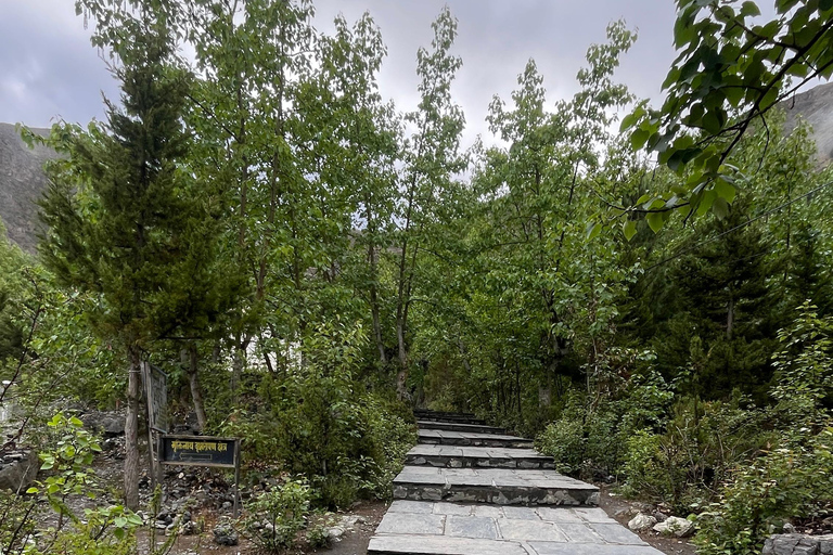 Pokhara: 2-Day Muktinath Temple Tour with Flights or jeep