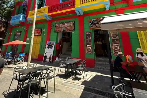 La Boca Art and History Walking Tour