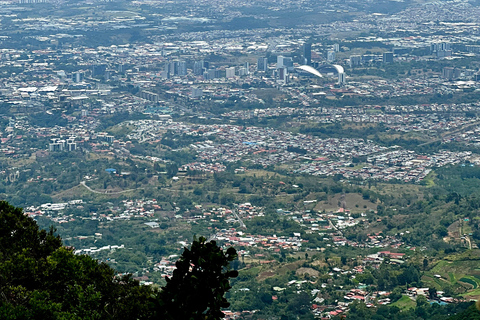San José: Pico Blanco Sunrise Hike with Costa Rican Snacks