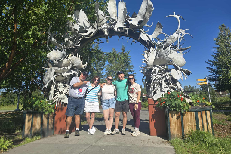 Fairbanks: City Highlights Tour with Museum Entry