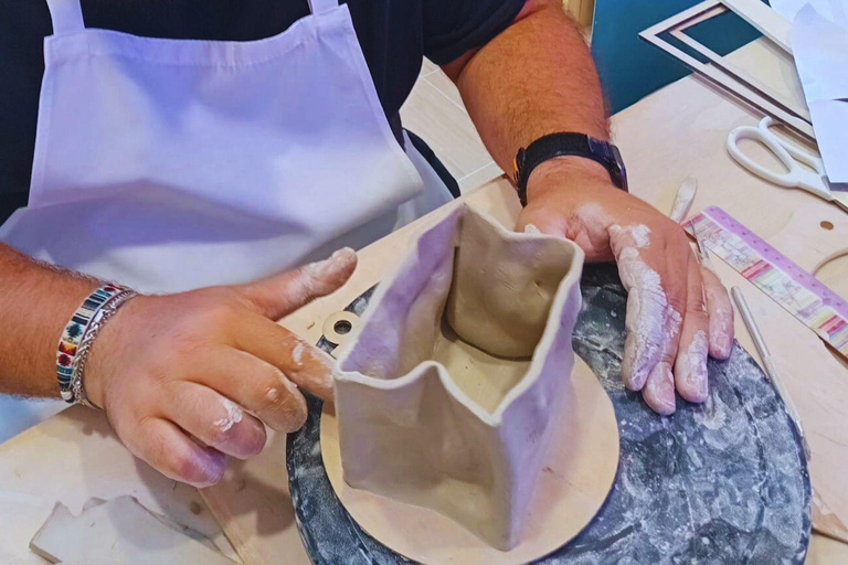 Naples: Ceramic Workshop with Decoration and Aperitif