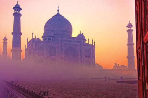 Jaipur: Tajmahal Sunrise Tour with Fatehpur Sikri & Abhaneri