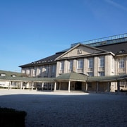 Wiesbaden: Sparkling Winemaking Tour with 3-Glass Tasting
