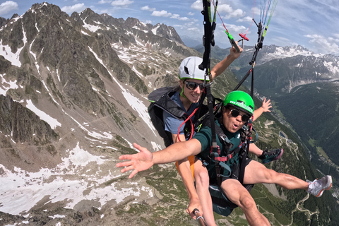 Paragliding tandem Flight from Plan de l'Aiguille, Chamonix