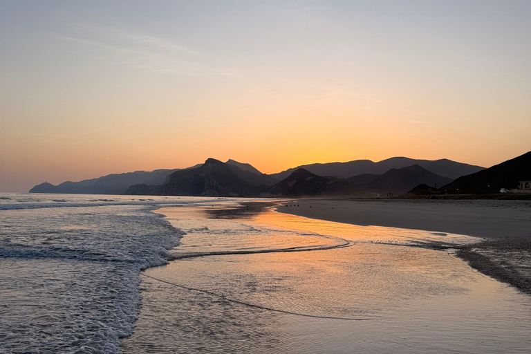 Salalah: West Side Private Tour with Off-Road Adventure