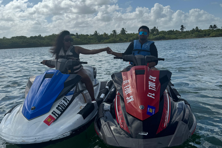 Miami: Tour in moto d&#039;acqua nelle splendide acque di MiamiMiami: Tour con il jetski nelle splendide acque di Miami