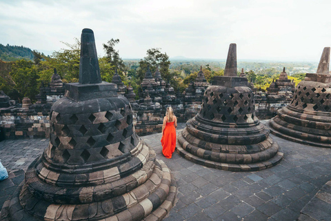 Borobudur Sonnenaufgang und Prambanan Tour ab YogyakartaBorobudur Sonnenaufgang und Prambanan geführte Tour