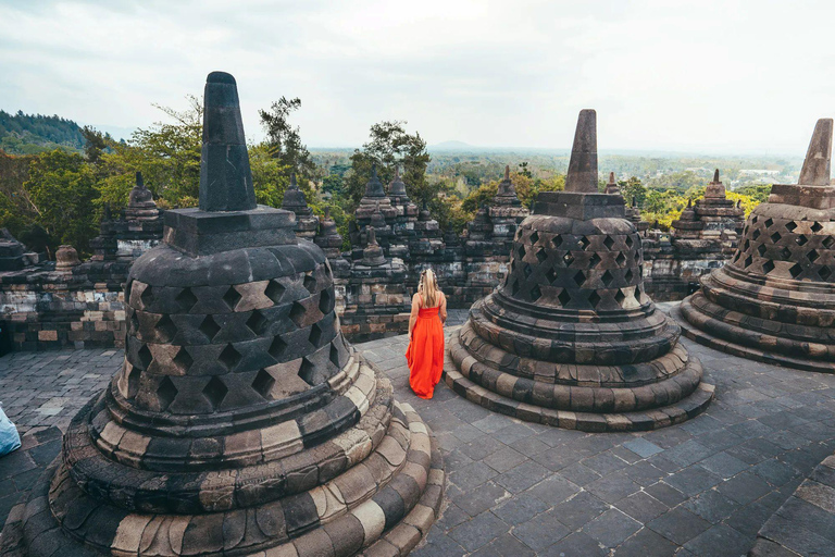 Borobudur soluppgång och Prambanan-tur från YogyakartaBorobudur soluppgång och Prambanan guidad tur