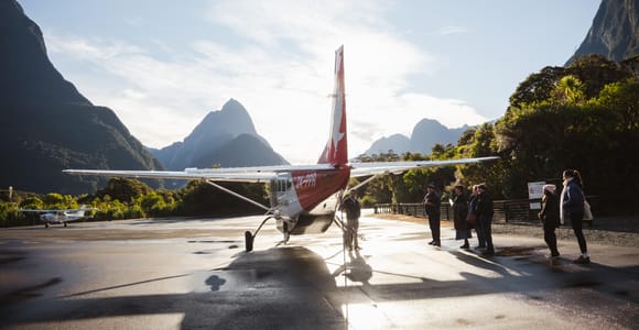 Queenstown: Milford Sound Cruise & Fixed-Wing Plane Flight