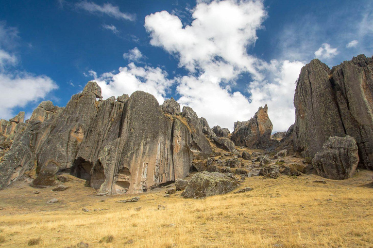 Huaraz: Hatunmachay Rock Climbing Day Trip