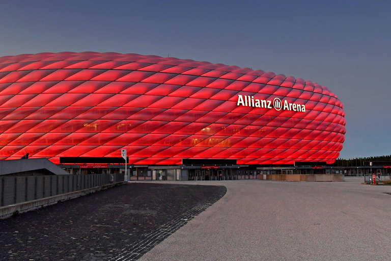 Munich : CityTour-Eisbachwelle Surf - FC Bayern - Marienplatz