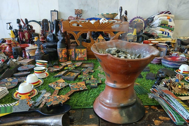 Addis Ababa: Guided City Highlights Tour in English & French