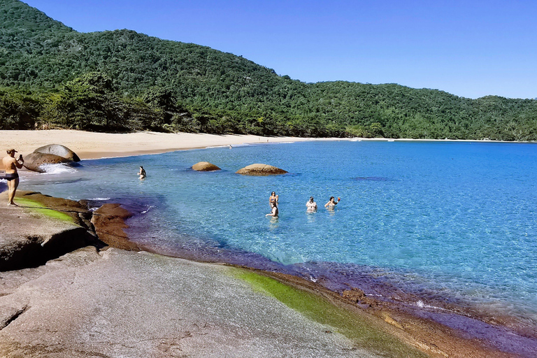 Ilha Grande: 360° Circumnavigation Speed Boat Tour - 8h