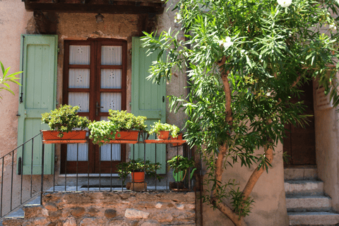 From Verona: Day tour to Lake Garda, Sirmione and Borghetto