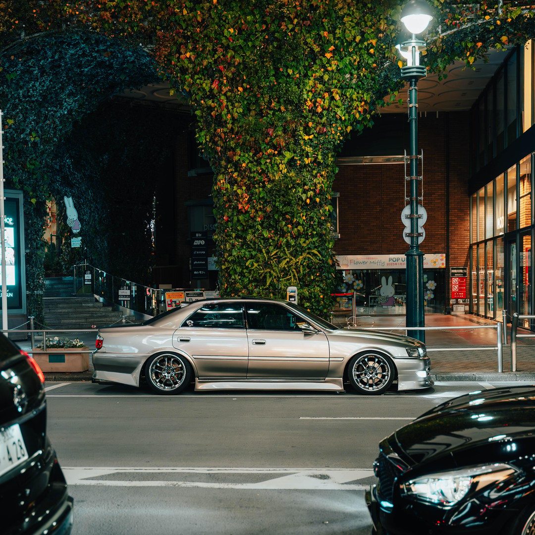 Daikoku Night Car Tour – VIP GT-R & Tuned Chaser Ride | GetYourGuide