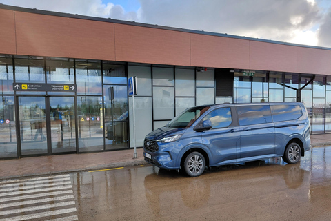 From Riga: Private Transfer to Tallinn with Pärnu City Tour