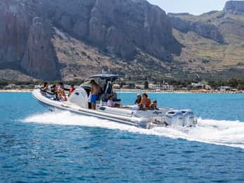 Tour en barco Taormina Isola Bella Giardini Naxos 8 horas