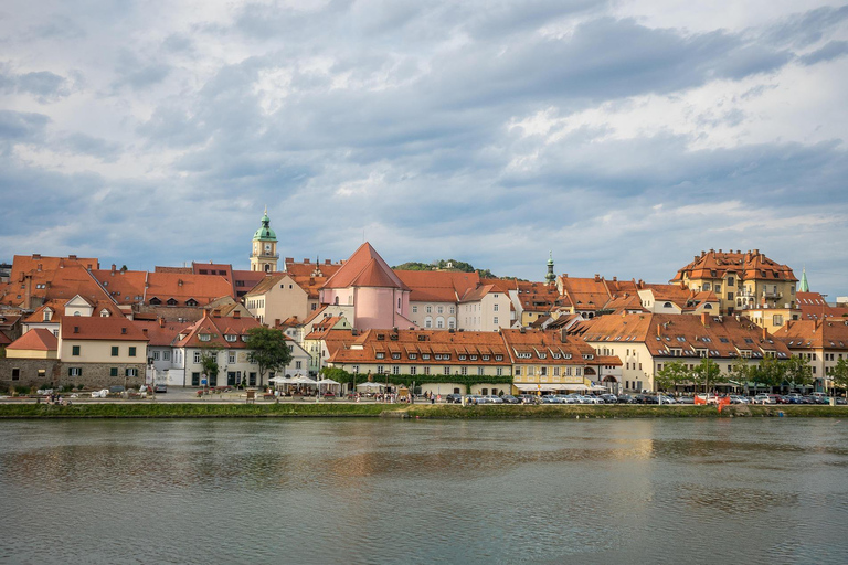 Zagreb:Private Transfer to Vienna+Sightseeing Stops + ticket Zagreb:Private Transfer to Vienna+4hSightseeing Stops+ticket